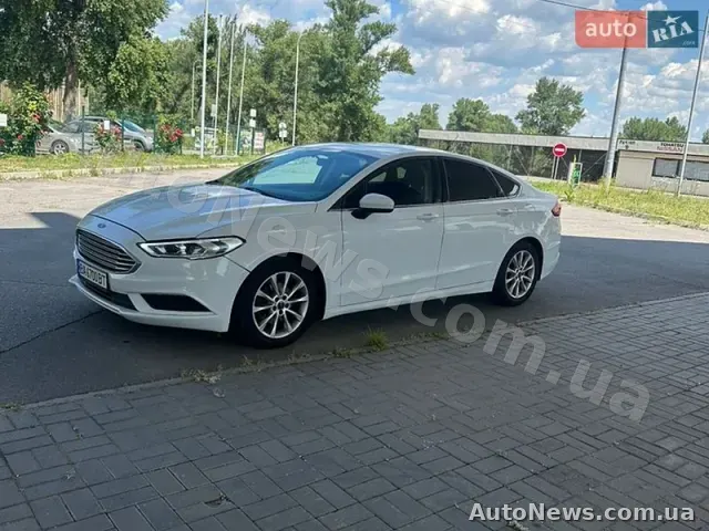 2017 Ford Fusion, VIN 3FA6P0H73HR113062 — фото 3 (autoria)