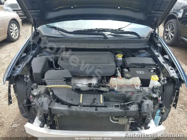 2021 Jeep Cherokee — фото 10 (iaai)