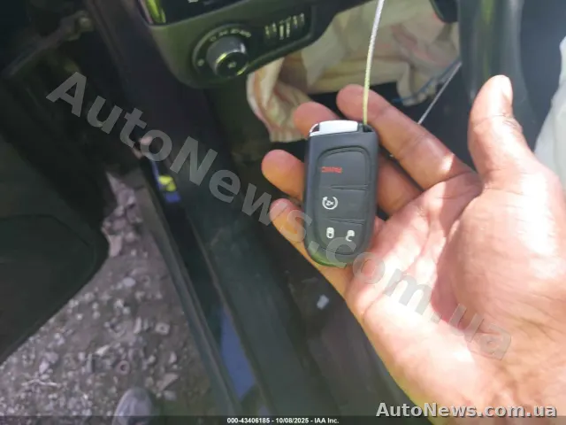 2021 Jeep Cherokee — фото 11 (iaai)