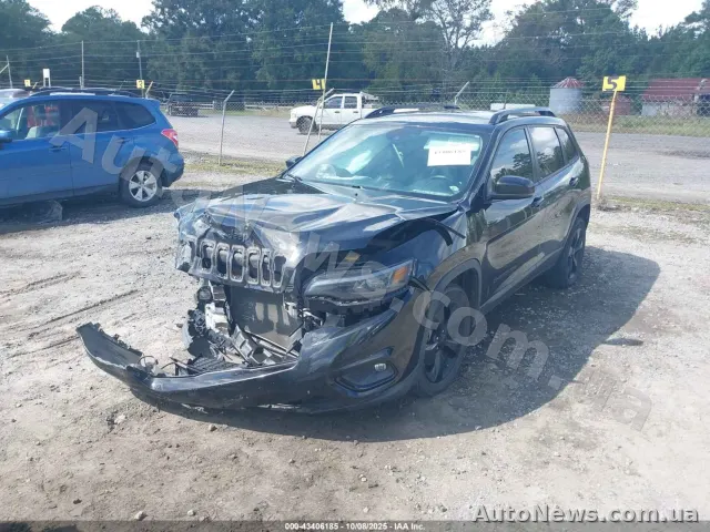 2021 Jeep Cherokee — фото 6 (iaai)