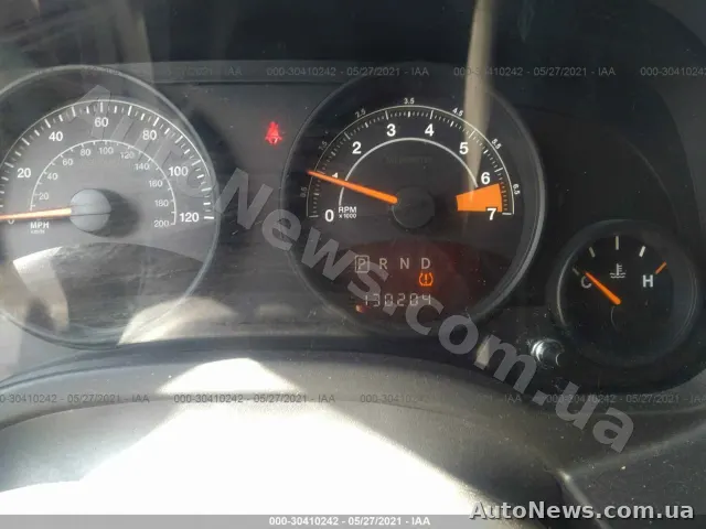2015 Jeep Compass — photo 7 (iaai)