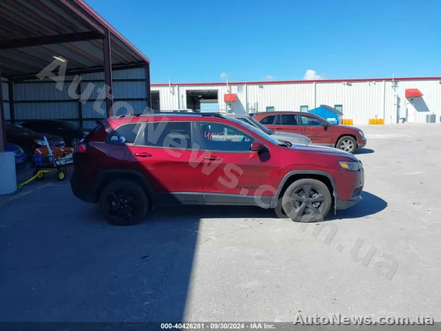 2021 Jeep Cherokee — photo 13 (iaai)