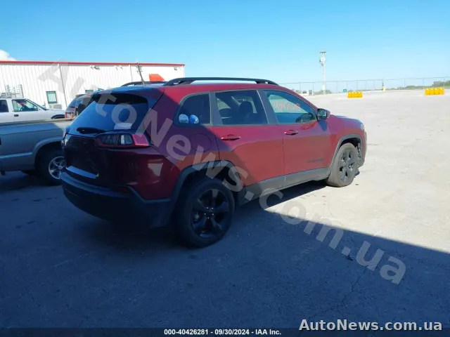 2021 Jeep Cherokee — photo 4 (iaai)