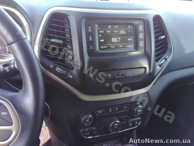 2017 Jeep Cherokee — фото 4 (manheim)