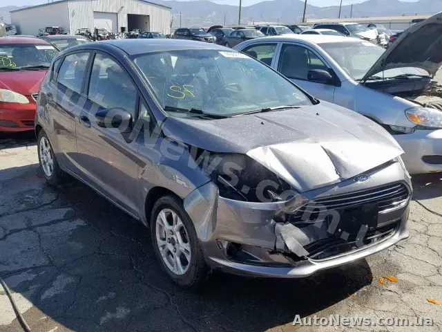 2014 Ford Fiesta SE, VIN 3FADP4EJ4EM196749, госномер АХ8052ІР — фото 1 (copart)