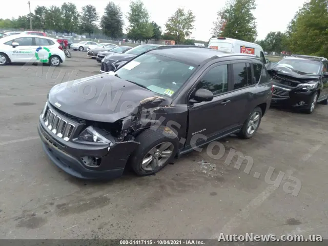 2016 Jeep Compass — photo 6 (iaai)