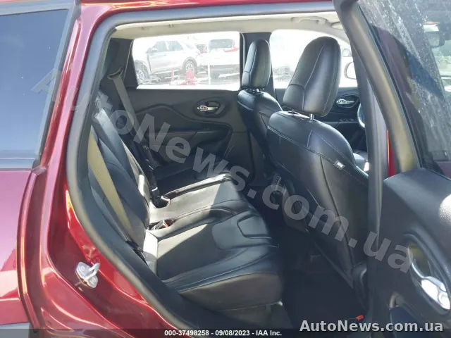 2020 Jeep Cherokee, VIN 1C4PJMBX9MD135988, держномер КА9592МЕ — фото 8 (iaai)