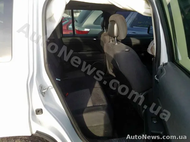 2014 Jeep Patriot LA — фото 6 (copart)