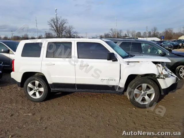 2014 Jeep Patriot LA — фото 9 (copart)