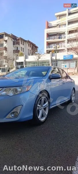 2013 Toyota Camry, VIN 4T4BF1FK5DR290421, plate АТ9136НР — photo 1 (autoria)