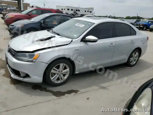 2013 Volkswagen Jetta, VIN 3VW637AJ9DM277330, госномер НН6151АМ — фото 1 (copart)