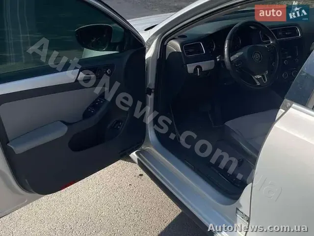 2013 Volkswagen Jetta, VIN 3VW637AJ9DM277330, plate НН6151АМ — photo 4 (autoria)