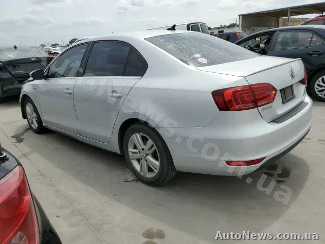 2013 Volkswagen Jetta, VIN 3VW637AJ9DM277330, plate НН6151АМ — photo 2 (copart)