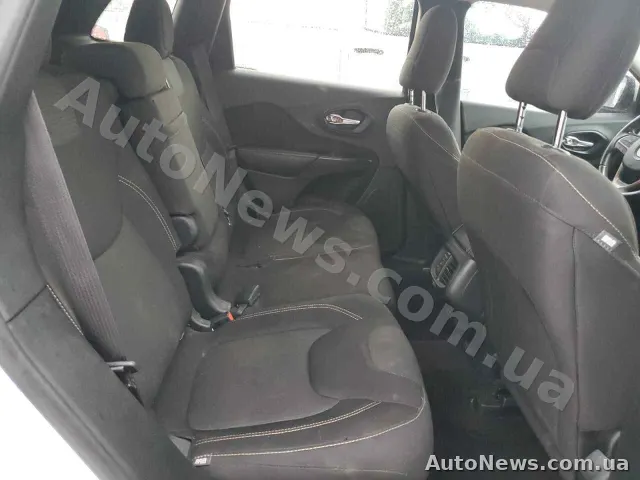 2016 Jeep Grand Cher, VIN 1C4PJLCB0GW351511, nr rej. ВК7210КА — zdjęcie 11 (copart)