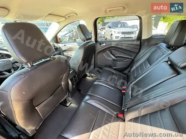 2018 Ford Escape, VIN 1FMCU0HD4JUA19276 — photo 35 (autoria)