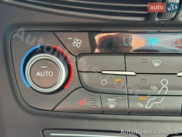 2018 Ford Escape, VIN 1FMCU0HD4JUA19276 — photo 50 (autoria)