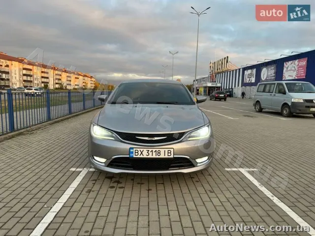 2014 Chrysler 200 — zdjęcie 2 (autoria)