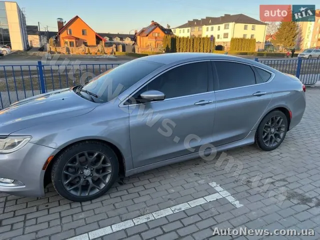 2014 Chrysler 200 — zdjęcie 3 (autoria)