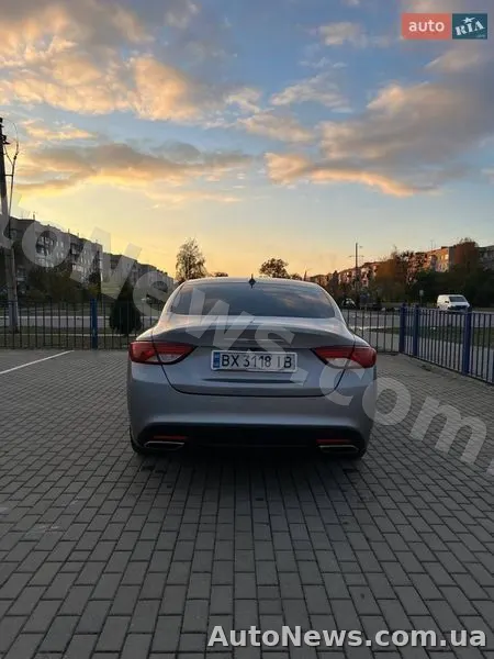 2014 Chrysler 200 — zdjęcie 6 (autoria)