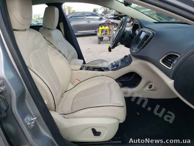 2015 Chrysler 200 — zdjęcie 5 (copart)