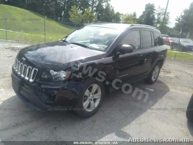 2016 Jeep Compass — photo 2 (iaai)