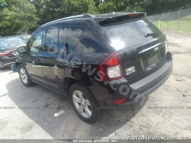 2016 Jeep Compass — photo 3 (iaai)