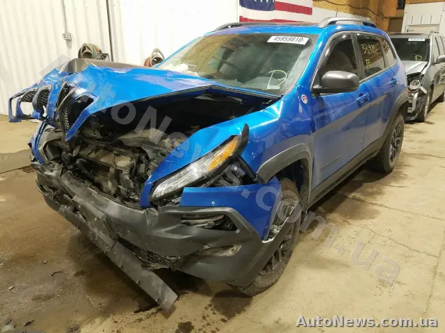 2017 Jeep Cherokee, VIN 1C4PJMBS1HW622441, plate КА4063МТ — photo 2 (copart)