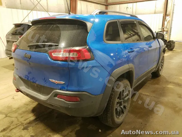 2017 Jeep Cherokee, VIN 1C4PJMBS1HW622441, plate КА4063МТ — photo 4 (copart)
