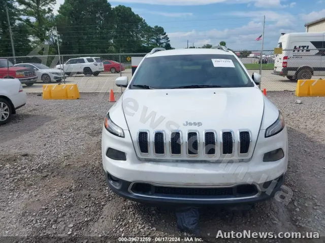 2017 Jeep Cherokee — фото 12 (iaai)