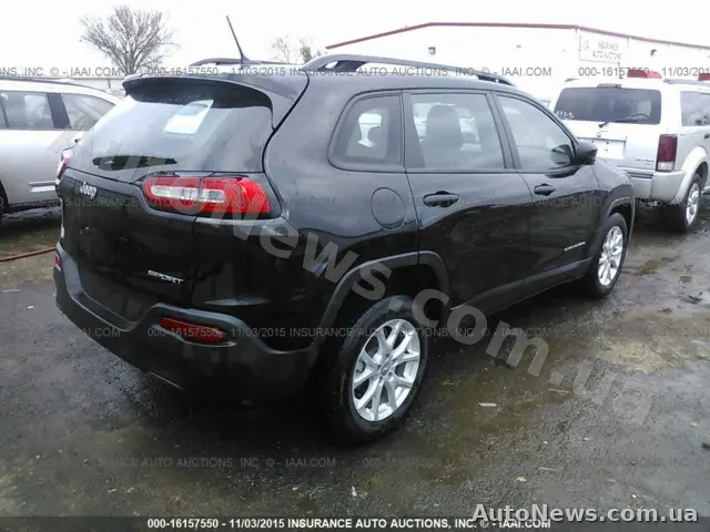 2015 Jeep Cherokee, VIN 1C4PJLAB6FW722124, nr rej. КА9026МВ — zdjęcie 4 (iaai)