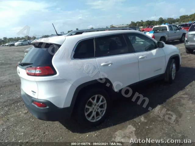 2016 Jeep Cherokee, VIN 1C4PJLCB0HW522680, nr rej. АХ8310МК — zdjęcie 4 (iaai)