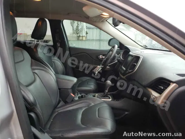 2017 Jeep Cherokee — photo 5 (copart)