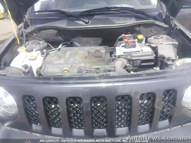 2017 Jeep Patriot — photo 10 (iaai)