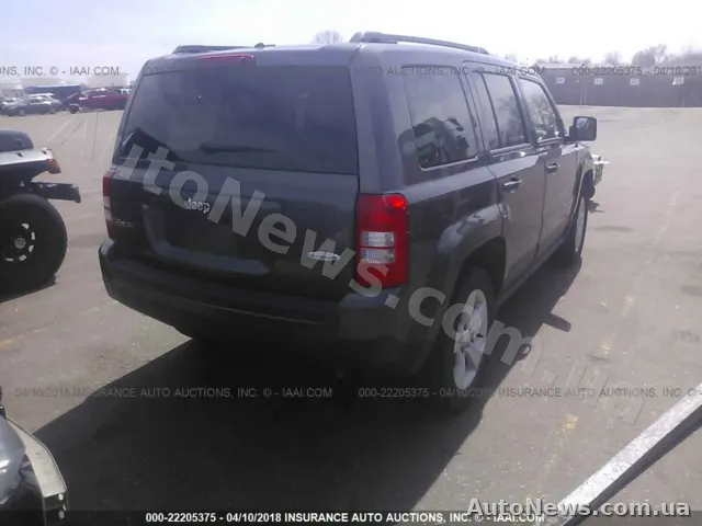 2017 Jeep Patriot — photo 4 (iaai)