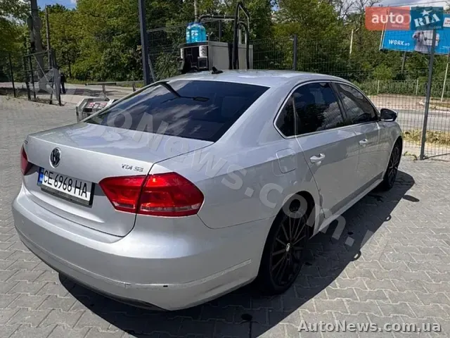 2013 Volkswagen Passat, VIN 1VWBN7A34DC129081, nr rej. СЕ6968НА — zdjęcie 3 (autoria)