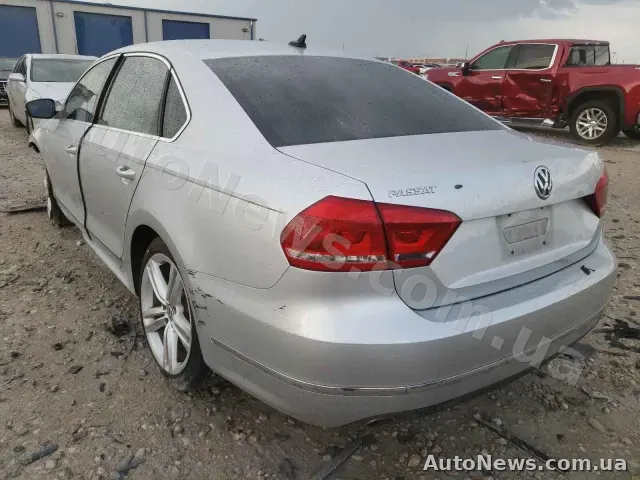 2013 Volkswagen Passat, VIN 1VWBN7A34DC129081, nr rej. СЕ6968НА — zdjęcie 3 (copart)