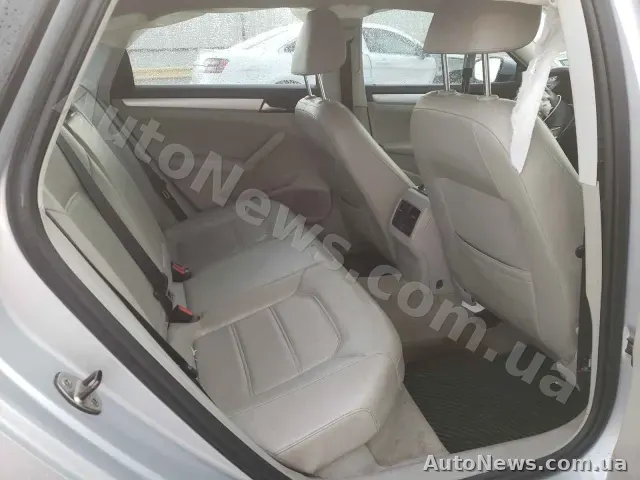 2013 Volkswagen Passat, VIN 1VWBN7A34DC129081, nr rej. СЕ6968НА — zdjęcie 6 (copart)