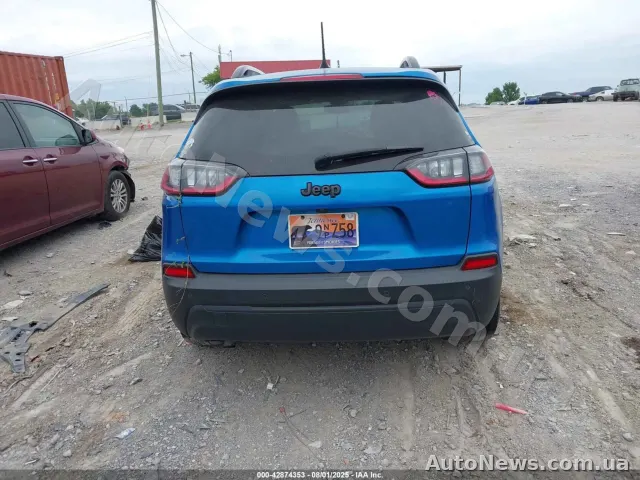 2021 Jeep Cherokee — zdjęcie 15 (iaai)
