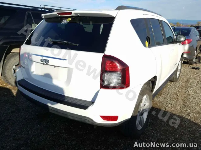2014 Jeep Compass, VIN 1C4NJDBBXED879967, nr rej. АВ5240МС — zdjęcie 4 (copart)