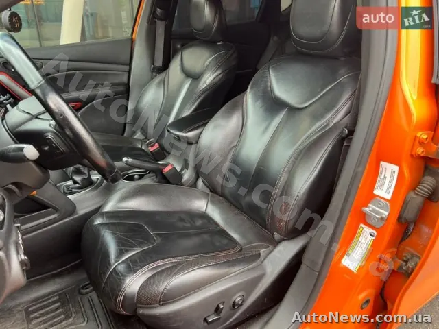 2013 Dodge Dart — фото 6 (autoria)