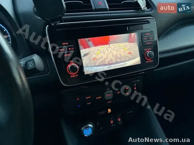2018 Nissan Leaf, VIN 1N4AZ1CP3JC313431 — zdjęcie 18 (autoria)