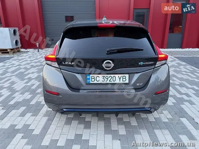 2018 Nissan Leaf, VIN 1N4AZ1CP3JC313431 — zdjęcie 5 (autoria)