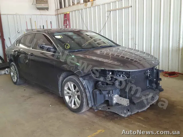 2015 Chrysler 200 — photo 1 (copart)