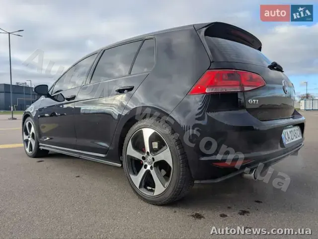 2014 Volkswagen Golf GTI, VIN 3VW5T7AU1FM002527, держномер ВМ6003ЕО — фото 13 (autoria)