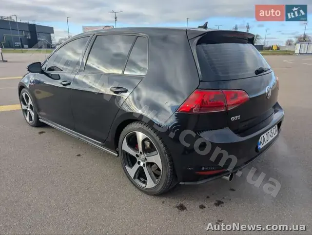 2014 Volkswagen Golf GTI, VIN 3VW5T7AU1FM002527, держномер ВМ6003ЕО — фото 14 (autoria)