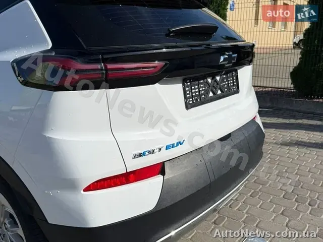 2023 Chevrolet Bolt EUV, VIN 1G1FY6S07P4148287 — zdjęcie 5 (autoria)