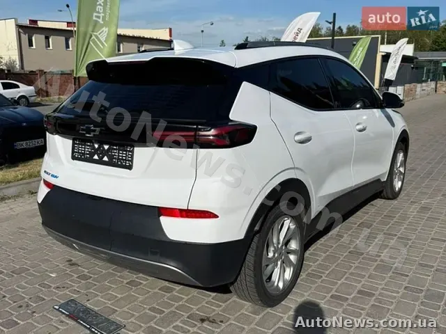 2023 Chevrolet Bolt EUV, VIN 1G1FY6S07P4148287 — zdjęcie 8 (autoria)