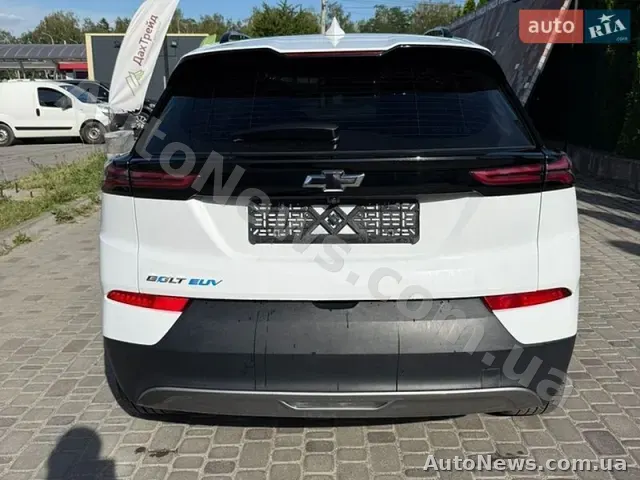 2023 Chevrolet Bolt EUV, VIN 1G1FY6S07P4148287 — zdjęcie 9 (autoria)