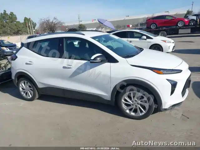 2023 Chevrolet Bolt EUV, VIN 1G1FY6S07P4148287 — zdjęcie 13 (iaai)