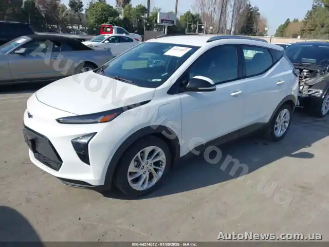 2023 Chevrolet Bolt EUV, VIN 1G1FY6S07P4148287 — zdjęcie 2 (iaai)